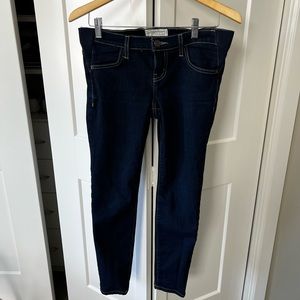Nearly skinny maternity jean Hatch / Current Elliott size 26 in Serenity blue